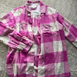 American eagle pink flannel!! 💞💞